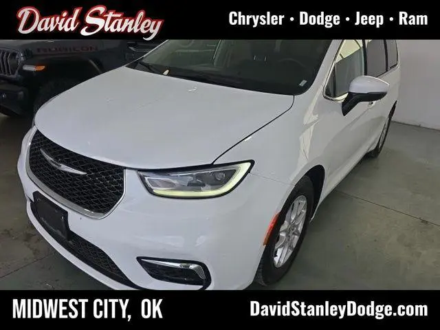 2023 Chrysler Pacifica Touring L