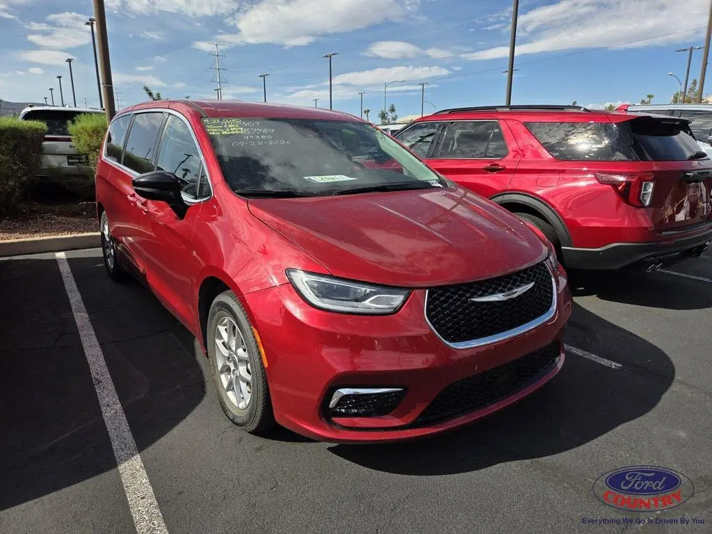 2024 Chrysler Pacifica Touring L