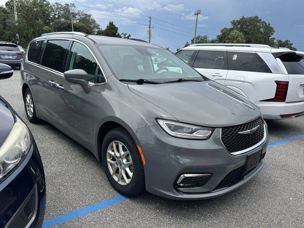 2021 Chrysler Pacifica Touring L