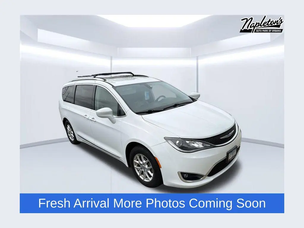 2020 Chrysler Pacifica Touring L