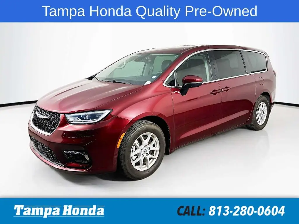 2023 Chrysler Pacifica Touring L