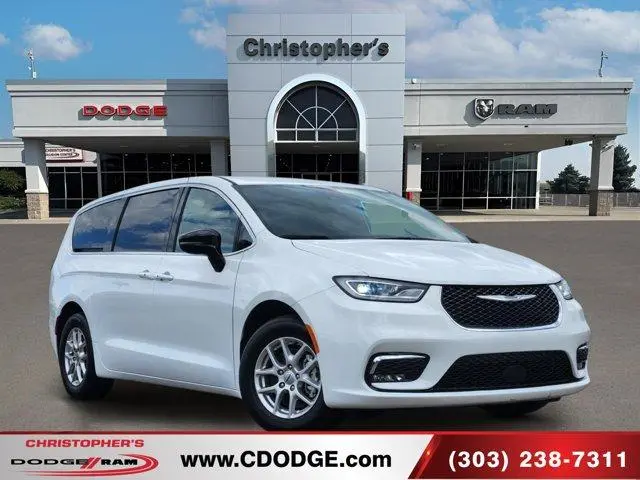 2025 Chrysler Pacifica Select