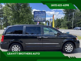 2016 Chrysler Town and Country Touring
