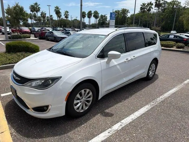 2018 Chrysler Pacifica Touring L