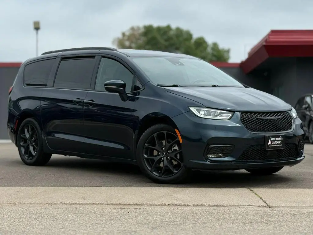 2021 Chrysler Pacifica Touring L