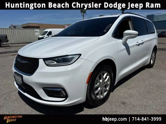 2022 Chrysler Pacifica Touring L