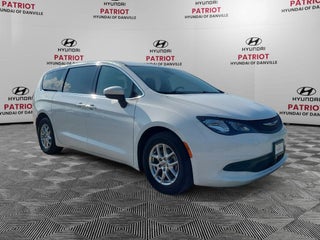 2023 Chrysler Voyager LX