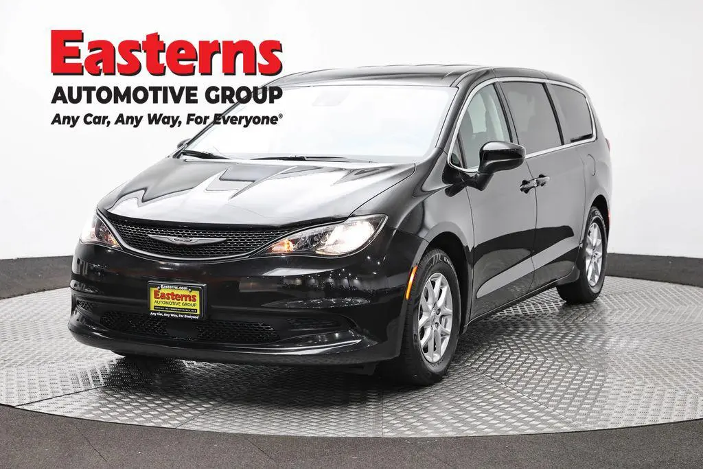 2024 Chrysler Voyager LX