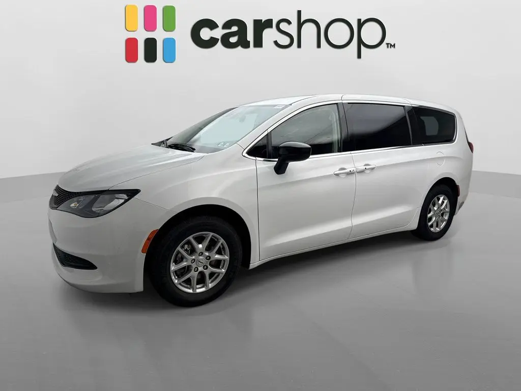 2024 Chrysler Voyager LX