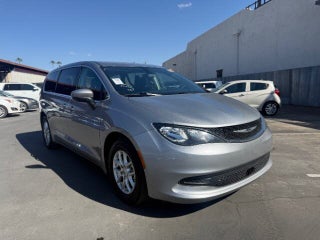 2021 Chrysler Voyager LX