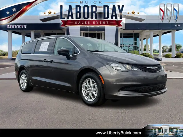 2022 Chrysler Voyager LX