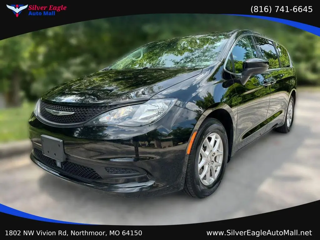 2024 Chrysler Voyager LX