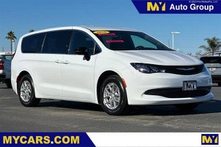 2026 Chrysler Voyager LX
