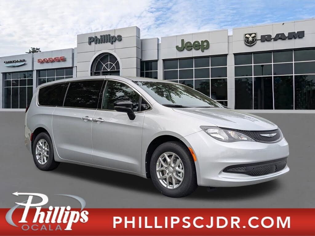 2026 Chrysler Voyager LX