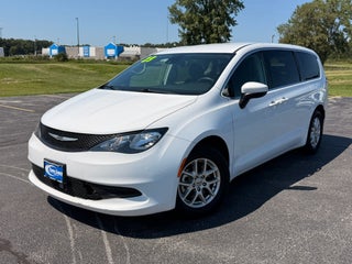 2023 Chrysler Voyager LX