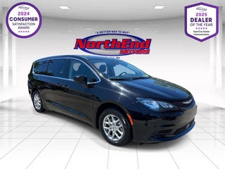 2024 Chrysler Voyager LX