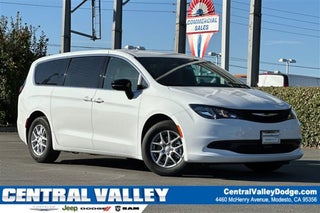 2026 Chrysler Voyager LX