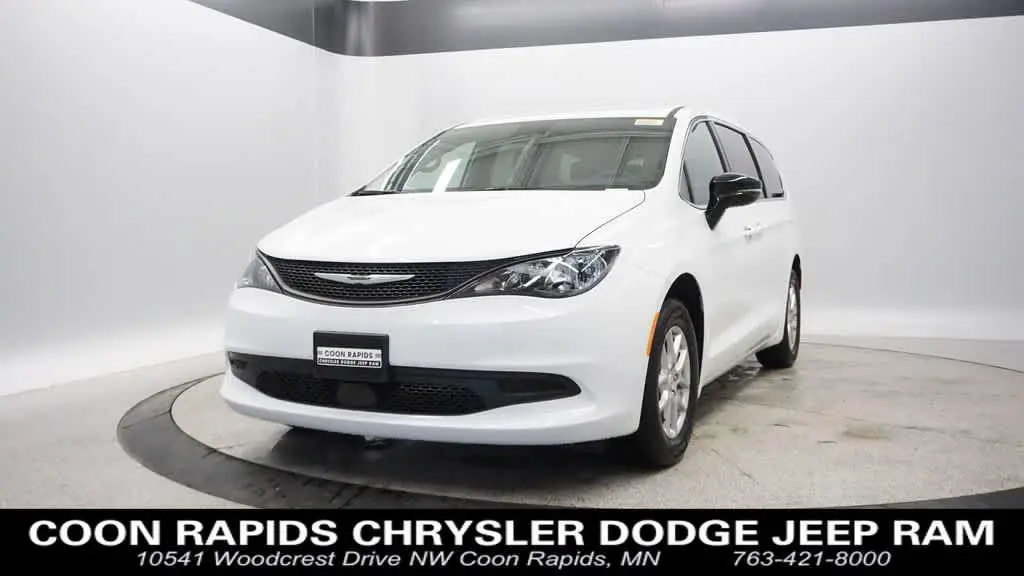 2026 Chrysler Voyager LX