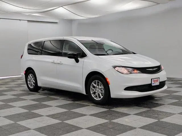 2026 Chrysler Voyager LX