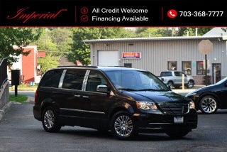2015 Chrysler Town and Country Touring-L