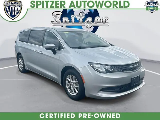 2023 Chrysler Voyager LX