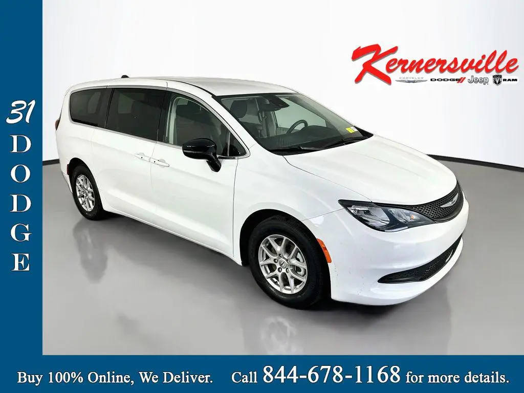 2024 Chrysler Voyager LX