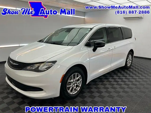 2024 Chrysler Voyager LX