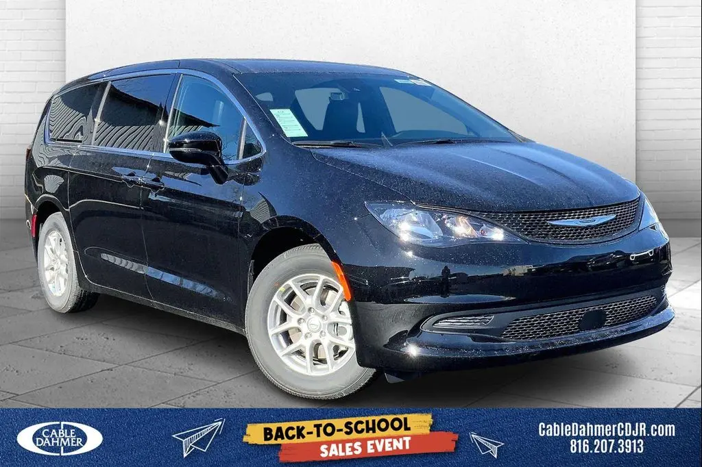 2026 Chrysler Voyager LX