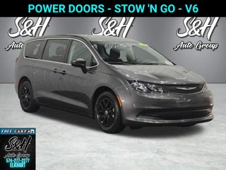 2023 Chrysler Voyager LX