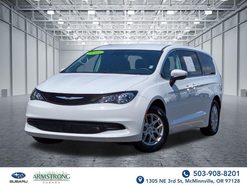 2023 Chrysler Voyager LX