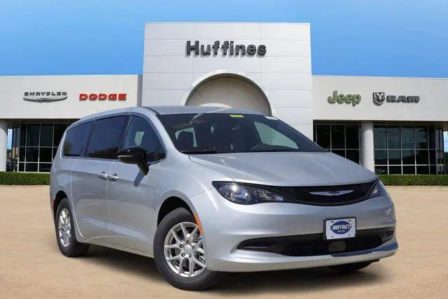 2026 Chrysler Voyager LX
