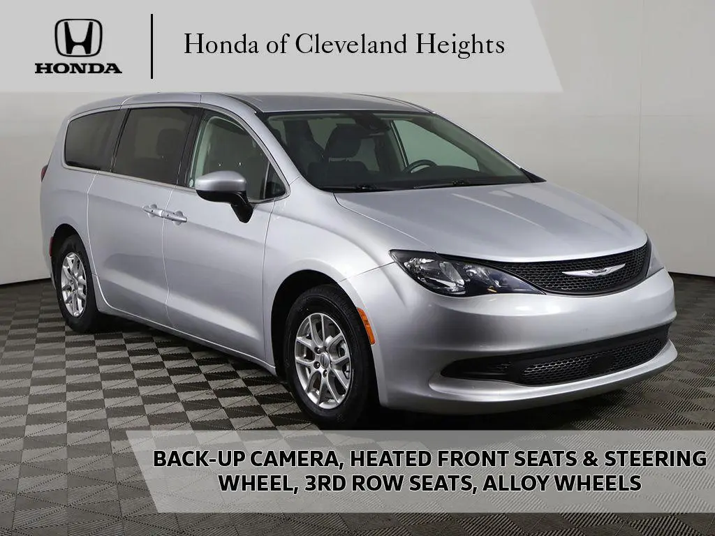 2023 Chrysler Voyager LX