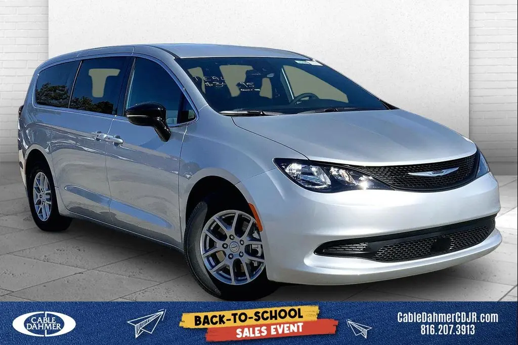 2026 Chrysler Voyager LX