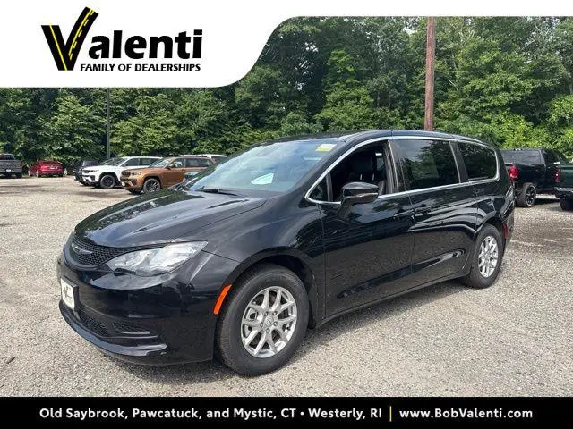 2026 Chrysler Voyager LX