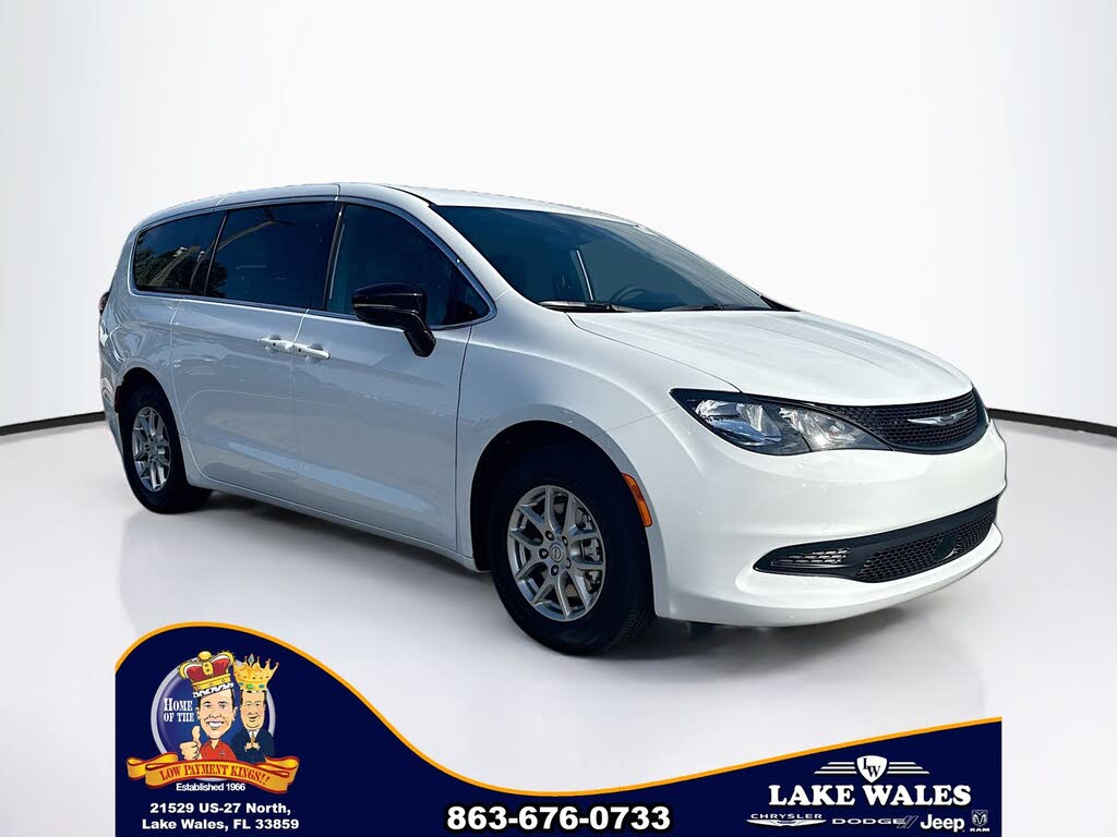 2026 Chrysler Voyager LX