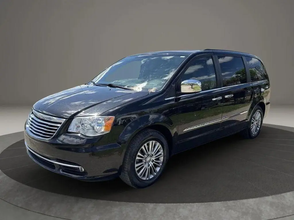 2014 Chrysler Town and Country Touring-L