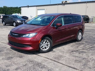 2023 Chrysler Voyager LX