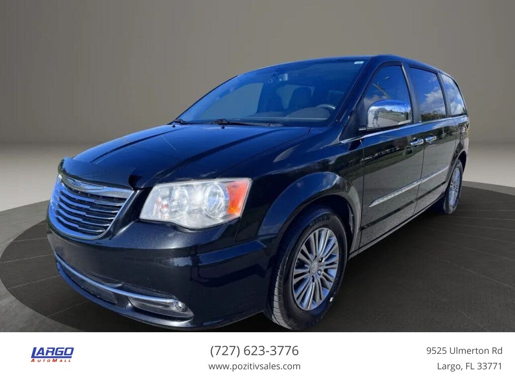 2014 Chrysler Town and Country Touring-L