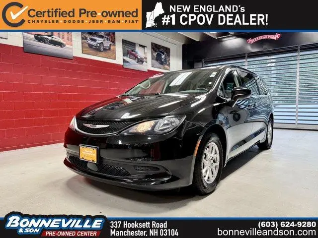 2023 Chrysler Voyager LX