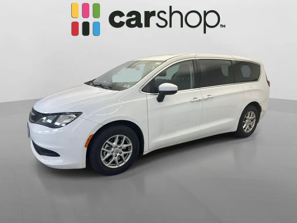 2023 Chrysler Voyager LX