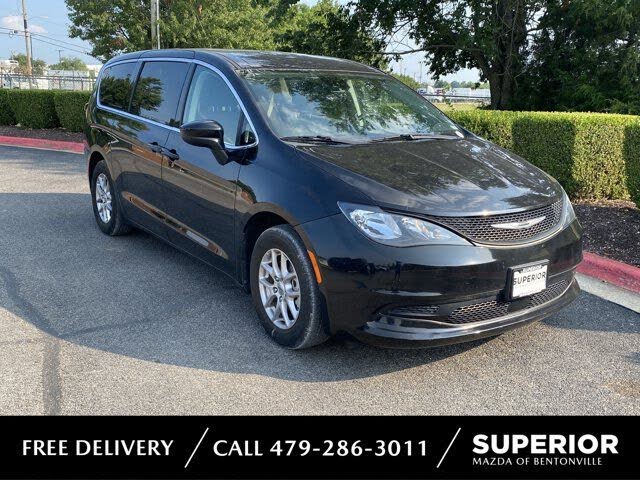 2024 Chrysler Voyager LX