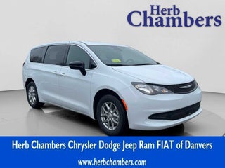 2026 Chrysler Voyager LX