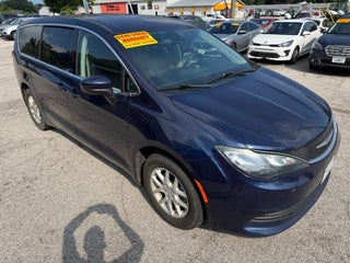 2020 Chrysler Voyager LX