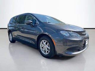 2020 Chrysler Voyager LX