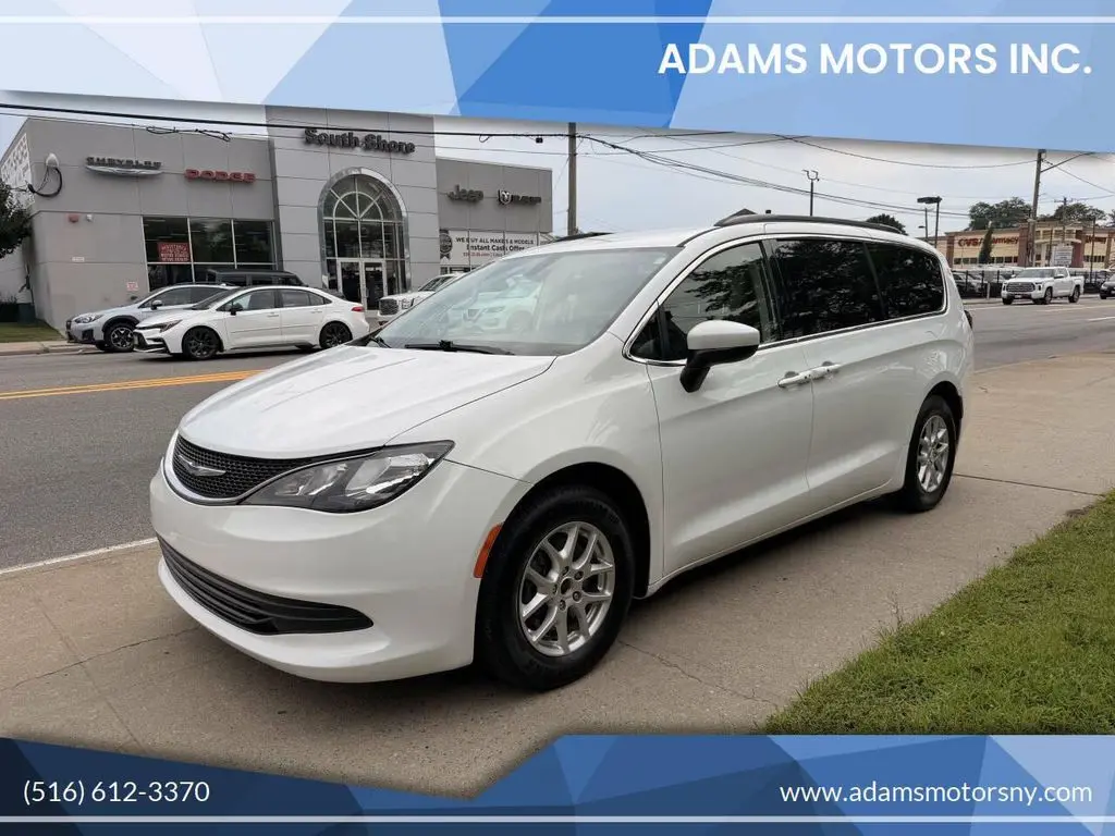 2020 Chrysler Voyager LXI