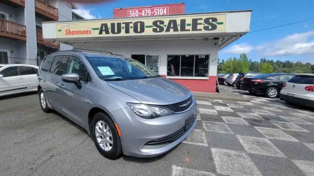 2020 Chrysler Voyager LXI