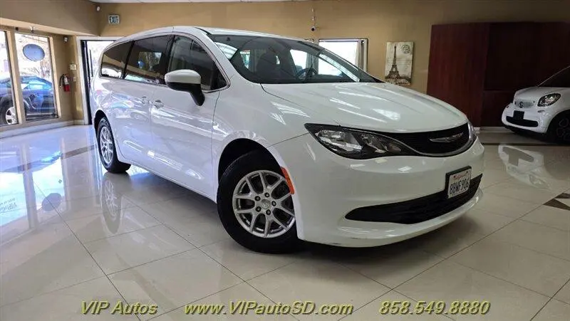 2017 Chrysler Pacifica Touring