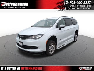 2021 Chrysler Voyager LXI