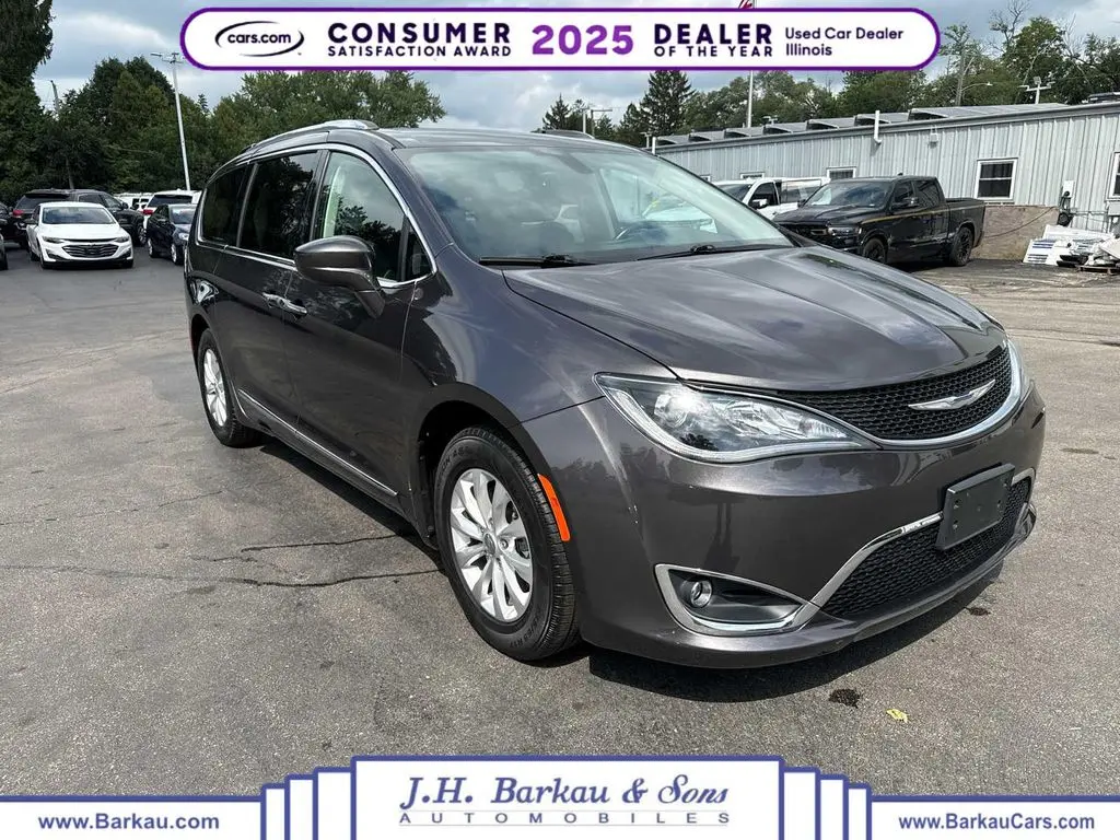 2018 Chrysler Pacifica Touring L Plus