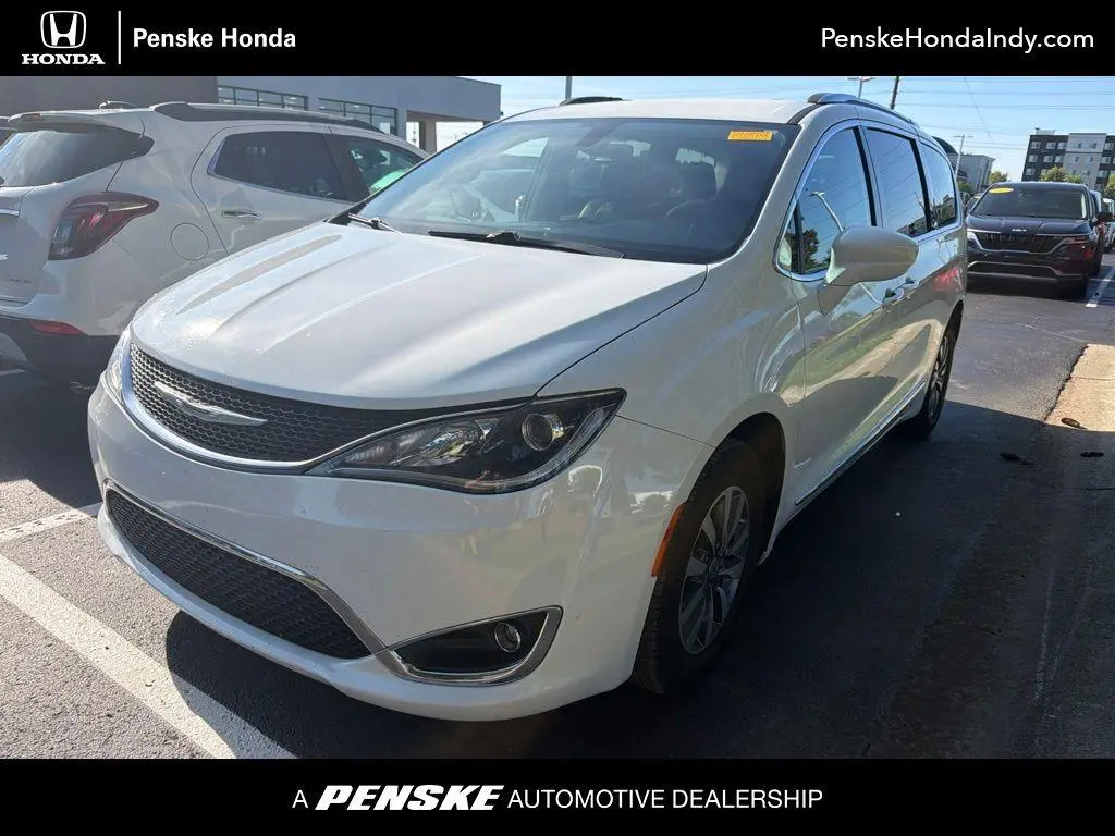 2020 Chrysler Pacifica Touring L Plus